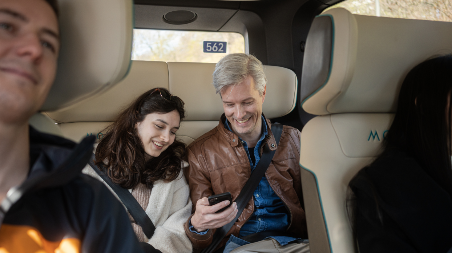 Mit neuen Mobilitätslösungen, wie Ridepooling können wir uns bequem und umweltfreundlich von einem Ort zum anderen bewgegen. Wir erklären, welche Mobilitätslösungen schon heute zur Verkehrswende beitragen.